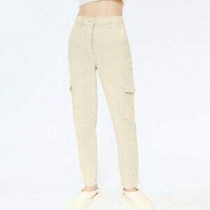 Aritzia Wilfred Free Modern Cargo Pant - Size 6